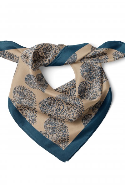 Kalp Desenli Sevgililer Günü Özel Fular Bandana 50x50 Cm