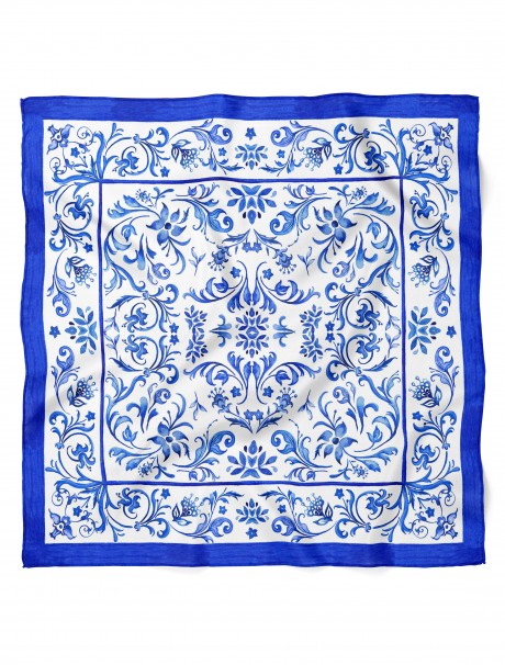 Sarmaşık Çiçek Desen Fular Bandana 70x70 Cm