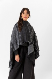 Çift Taraflı Omuz Şal Panço Karışık Desen